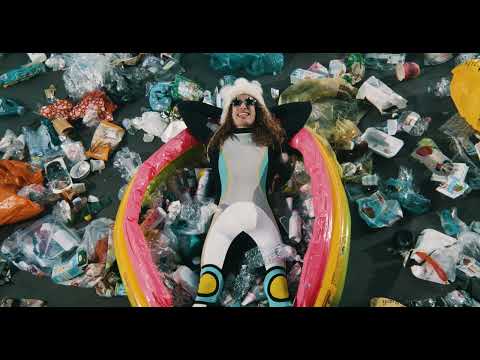 THE RUMPLED - Bikini Pirates (feat. NanowaR of Steel) (Official Video)