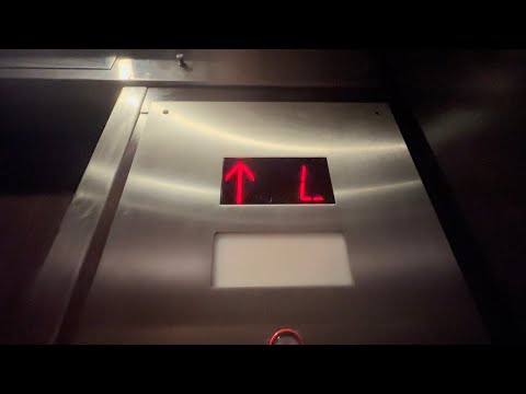 Modded Dover Traction Elevators at the Double Tree Hotel in Cleveland, OH