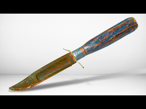 I Restore A Rusty WW2 Military Trench Knife - Perfect Restoration