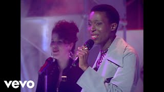 Download lagu Alison Limerick - Make It On My Own (Live on Top Of The Pops, 1992) mp3