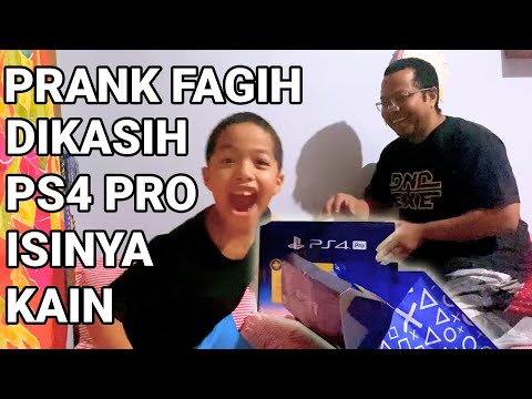 prank-fagih-dikasih-ps4-pro-ternyata-isinya-kain-doang