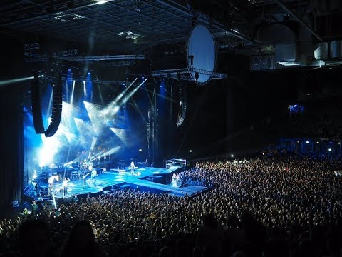 Walking on Cars concert in Dublin boasts large Electro-Voice X-Line Advance system