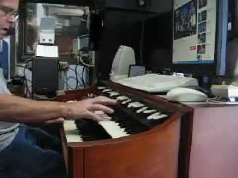 Rich Fontana  Plays -  Ain't That A Kick In The Head