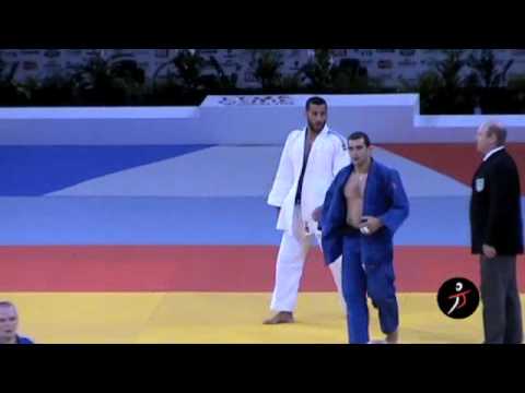 italiajudo.com_Parigi 2011 - Campionati del Mondo - Benikhlef Amar ALG vs Roberto Meloni ITA
