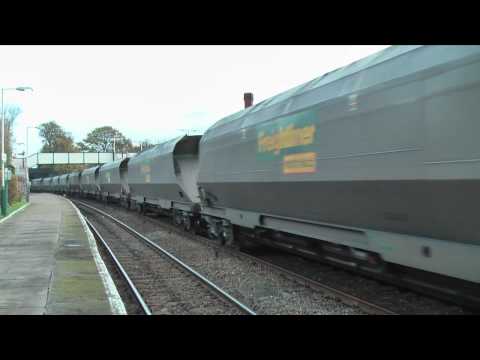 66624 on 4F02, 07:20, Garston - Ellesmere Port Manisty Wharf empty HHAs