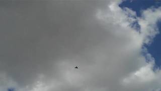 preview picture of video 'Avro Vulcan Bomber over Newark (UK)'