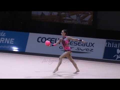 Sara STAYKOVA (BUL) ball - 2014 Thiais AA
