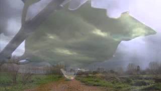 Triana   cae fina la lluvia