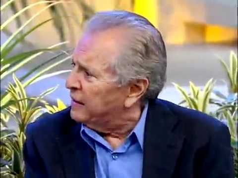 Nina aprende inglês em A Praça é Nossa (27/10/2011) - SBT