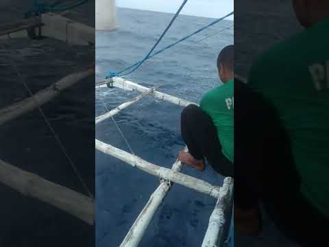 pera na naging bato pa 😂😂😂