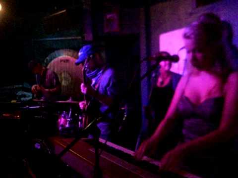 The Belle Ends Live at Lillys 12-27-08 part 4