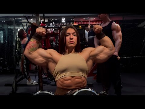 Big Biceps Fbb pro Female bodybuilder Amazon Baena 