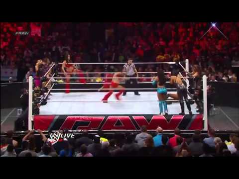 10 Divas Tag Team Match