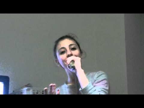 Daniella Hadad singing "amen" דניאלה חדד שרה "אמן"
