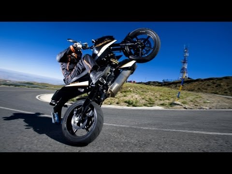 Suzuki B-King + KTM 990 Super Duke