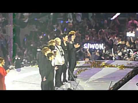 [FANCAM] 111129 MAMA - Album Of The Year (Super Junior)