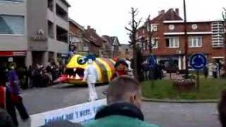 preview picture of video 'poperinge carnaval 2008 St-Syfilia'