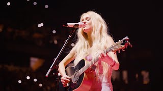 Kelsea Ballerini - Leave Me Again (Live from The Homecoming Show)