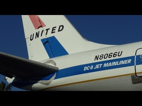 United Airlines Classic Douglas DC-8-52 (Pics & Video)