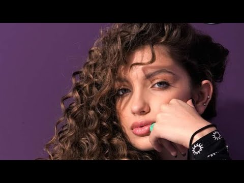 Viki Gabor - Sweet But Psycho