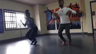 Download lagu Ekombi Dance with Elisha-anwan of LI'BANGS SIGNATUREZ @ Danceville mp3