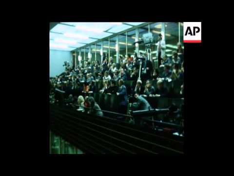 SYND 20 9 72 PARLIAMENTARY DEBATE, BRANDT AND BARZEL SPEECHES