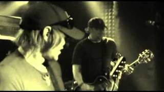 Karma To Burn - Thirty Two & Twin Sisters and A Half a Bottle of Bourbon (Live )