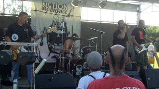 Lazy Doll Factice - "Skin ou keupon" [Tulaviok] - Live du 18/06/11