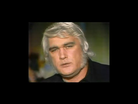 Charlie Rich - I Take It On Home / Behind Closed Doors (Hee Haw, TV show) (1973)