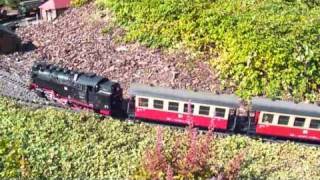 preview picture of video 'Eisenbahnwelten Kurort Rathen  -  Grosse LGB Alage  -  LGB Modelbaan'