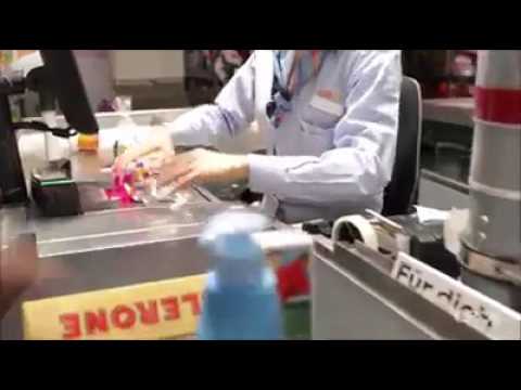 So verrarcht man eine Kassiererin