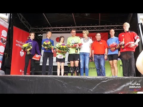 10. Sparkassenlauf Aurich 2017 Strassenlauf 5 km Citylauf Zieleinlauf Siegerehrung Strassenlauf
