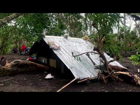 颱風 "戈尼 "襲擊菲律賓 (Typhoon Goni slams the Philippines)