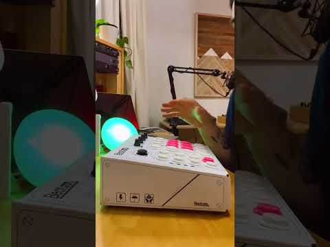 Love this DIY MIDI controller #midi #beatmaker #diy #musicproducer #shorts