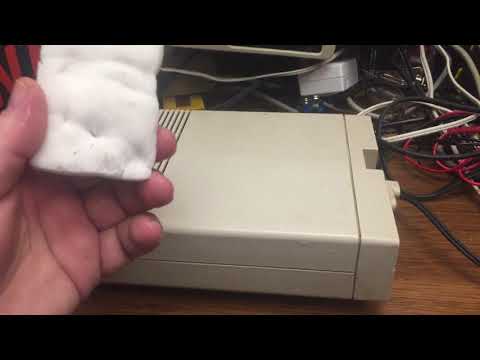 Cleaning A 1541-II - Closeup! Part 1