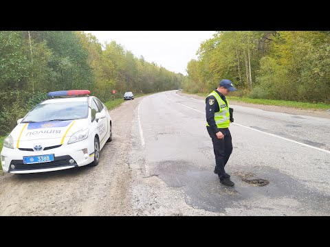 Франківські патрульні обстежують дороги – склали 14 адмінматеріалів. ФОТО / ВІДЕО