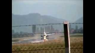preview picture of video 'ArkeFly B737 TakeOff from Ohrid Airport'