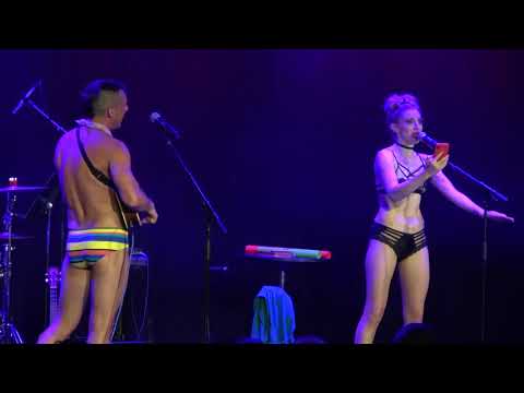 The Skivvies - Accidentally Pregnant (Text Message Song)