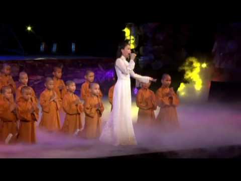 Thể hiện bởi Cẩm Ly