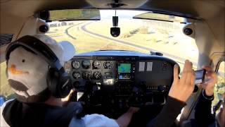 preview picture of video 'Hitting 1000 hrs on short finals into Whitianga'