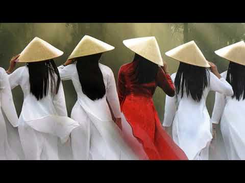 Thể hiện bởi Hoàng Oanh (trước 75)