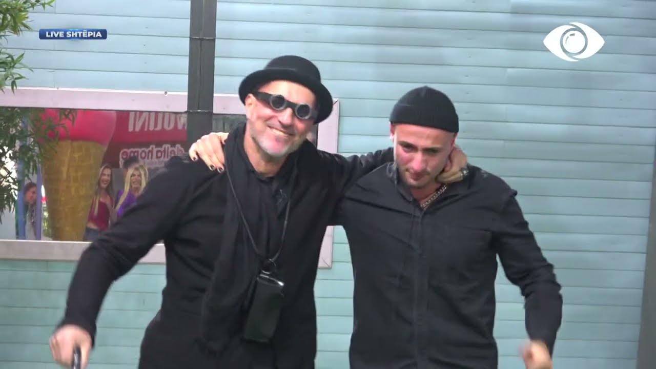 Kristi surprizohet nga i ati, shpërthen në lot pas takimit me të