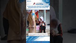 Download lagu The Story of Zulfa, a High School Student Who Trades While Carrying Her Little Brother to School,... mp3