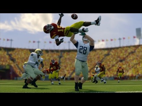GameSpot Reviews - NCAA Football 14