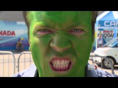 2012 Canadian Fan Expo opens in Toronto [Reporter Hulks Out]