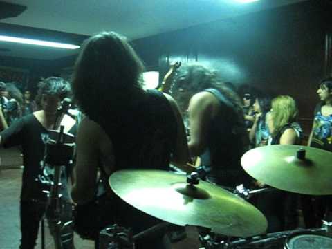 Dïshelldethterrör- live fast ( die old die young) live