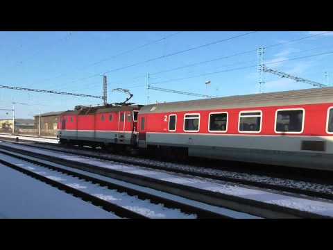 162.001-2 ZSSK na vlaku EC 124 Bečva - Žilina - Olomouc - Praha