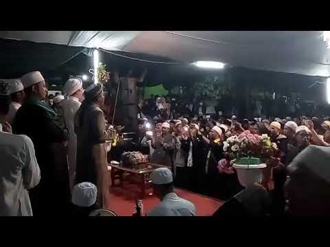 Rende bersholawat bersama Kh. Ahmad Salimul Apip dan Kh. Ahmad Maulana Jamaludin Al Busyiri