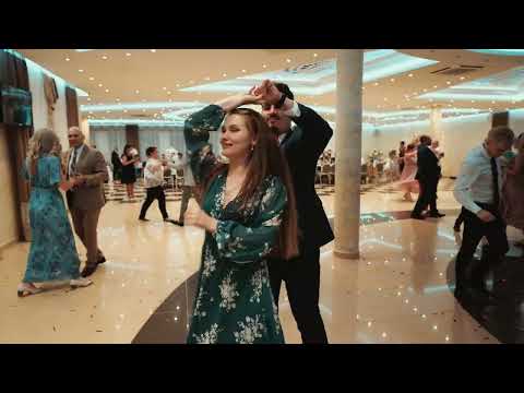 Fajna dziewczyna / Karolina i Michał / Zespół Happy Day / 4K