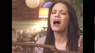 Haley sings to Nathan for the first time 1x15 One Tree Hill